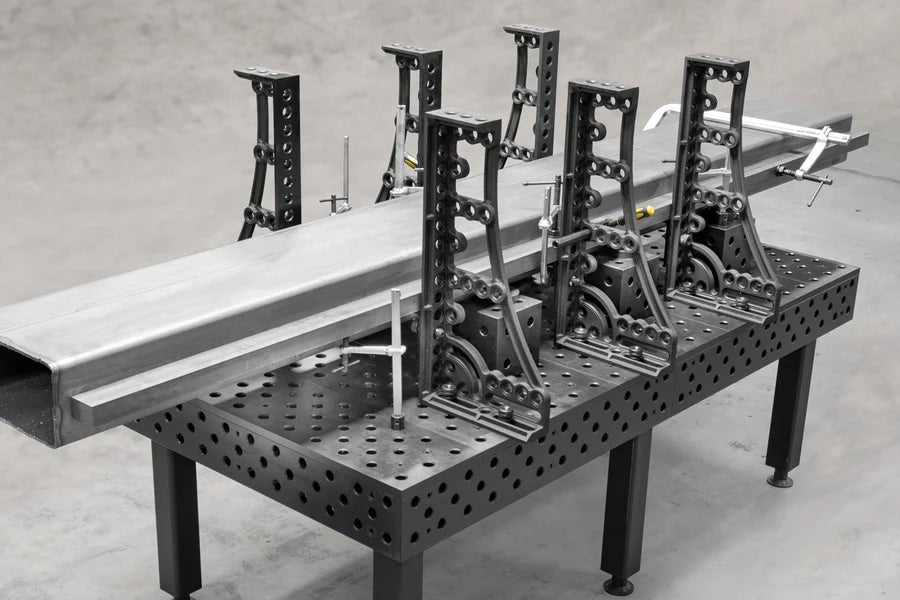 Svařovací stůl Alpha 3000x1500 mm (Systém 28)